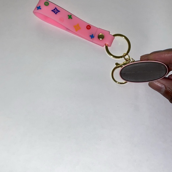 NWOT fashion inspired Purse Key chain and purse hook - Picture 3 of 5